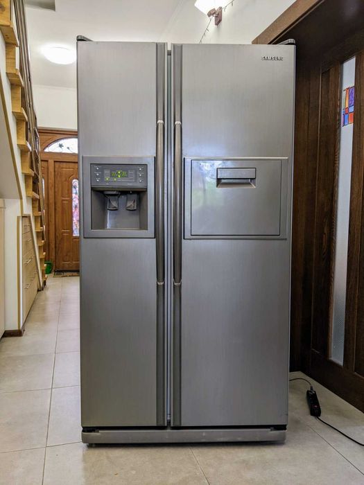 Холодильник SAMSUNG  RS21FANS, робочий, в доброму стані