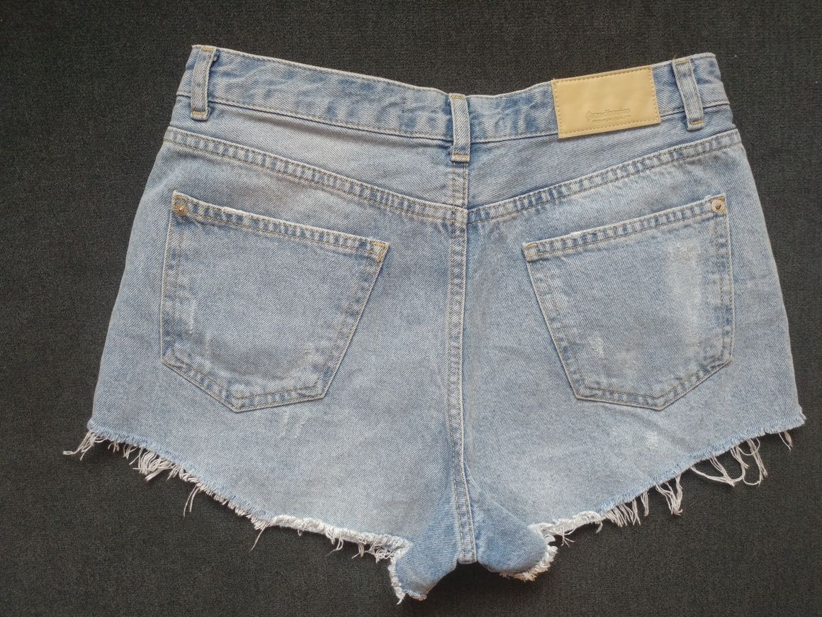 Spodenki szorty jeansowe super high rise Stradivarius