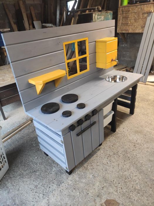 Kuchnia Błotna. Plac zabaw dla DZIECI. PROMOCJA