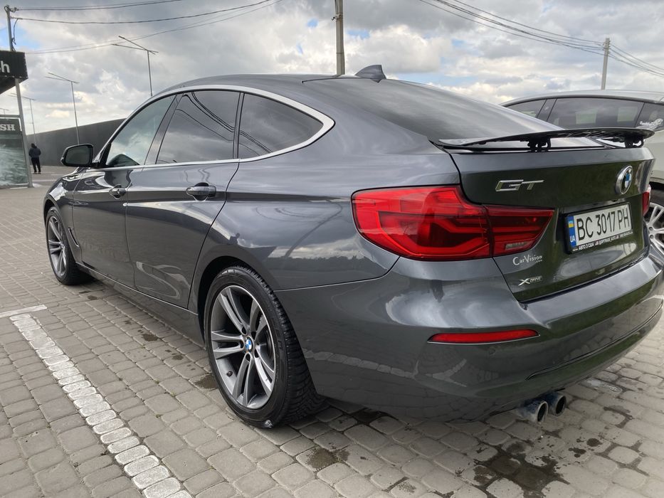 BMW 3GT 330i Grand Turismo 2.0T