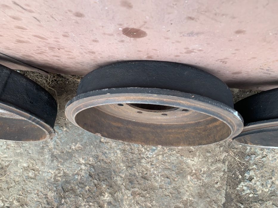 Диски колёс ( тормозные ) 2 ПТС 4 ( тракторный прицеп )