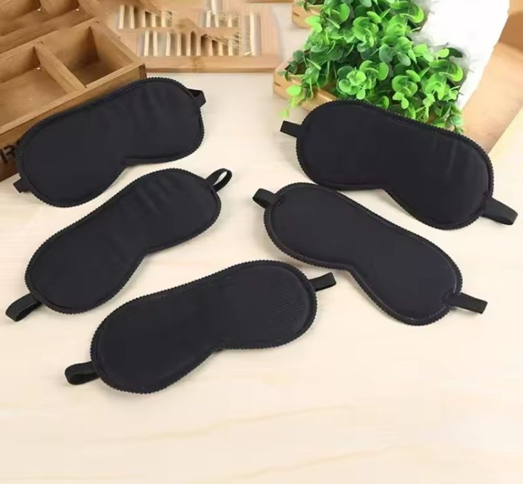 Маска для сну, шори на очі. Нова
На резинці