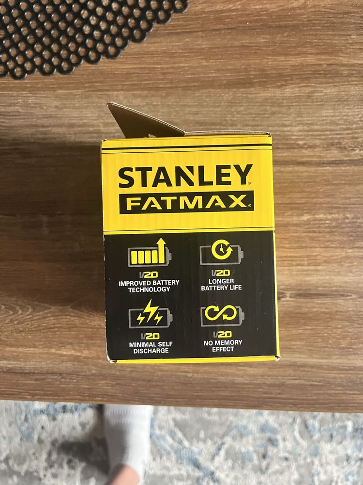 Adapter do alumulatorów Stanley