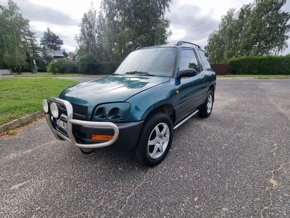 Toyota RAV4 Mega stan krótka niski przebieg dodatki  nizawodny Japonczyk ZDROWA