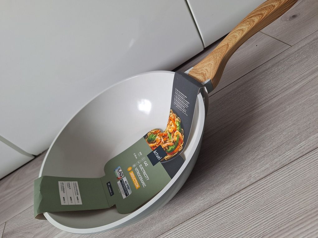 Nowy patelnia wok 28cm