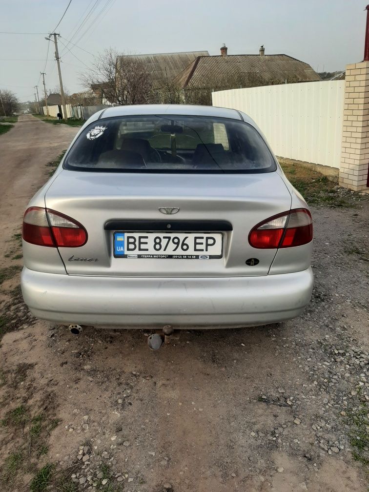 Продам Ланос в хорошем  состоянии