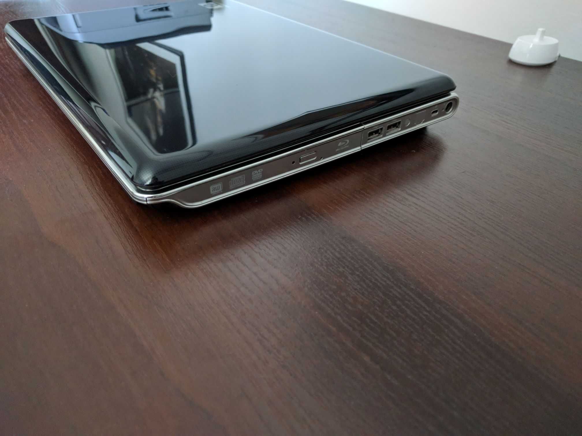 HP Pavilion dv5-1060ew