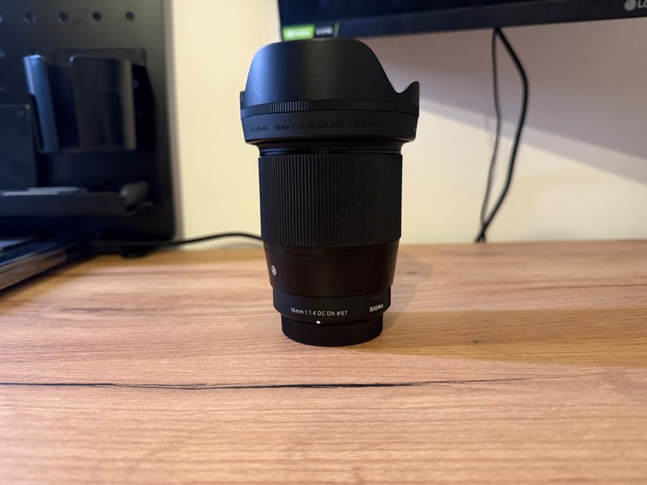 Obiektyw SIGMA 16 mm f1.4 micro 4/3 + filtr ND gratis