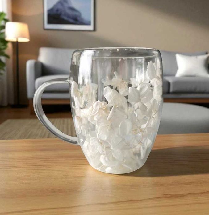 Szklanka termiczna z białymi kwiatami w środku, hortensje 300ml