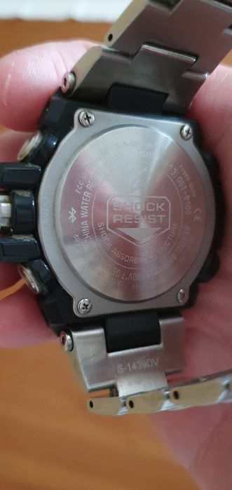 Vendo Casio G Shock GST-B100D-1AER impecável