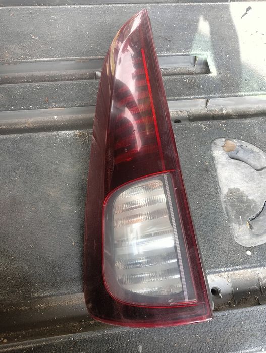 Witam sprzedam lampy tylne do Renault Espace 4