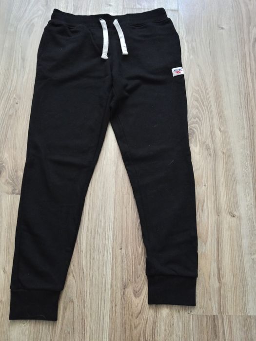 Sprzedam spodnie dresowe męskie Hi-Tec