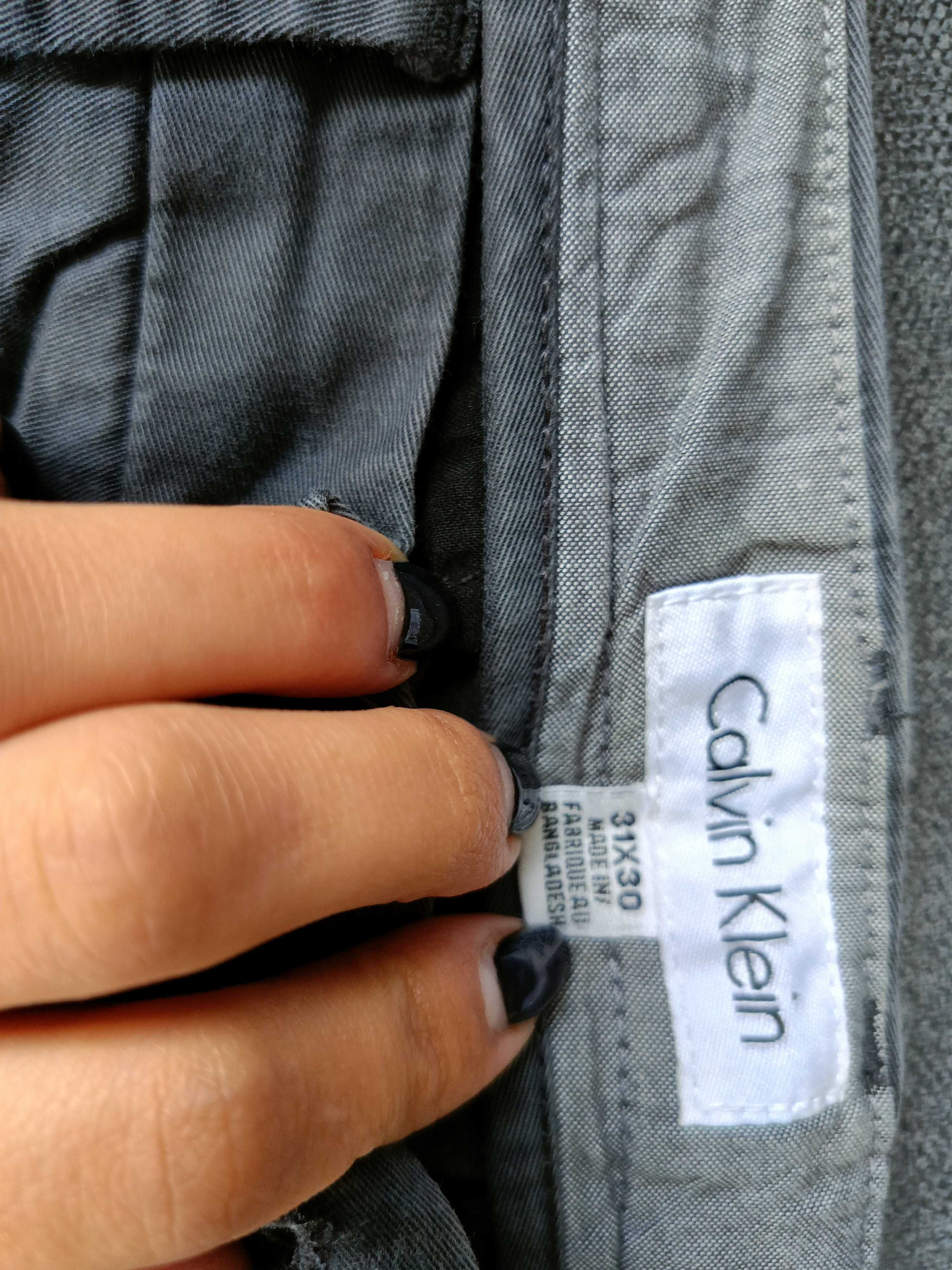 Spodnie szare Calvin Klein 31/30