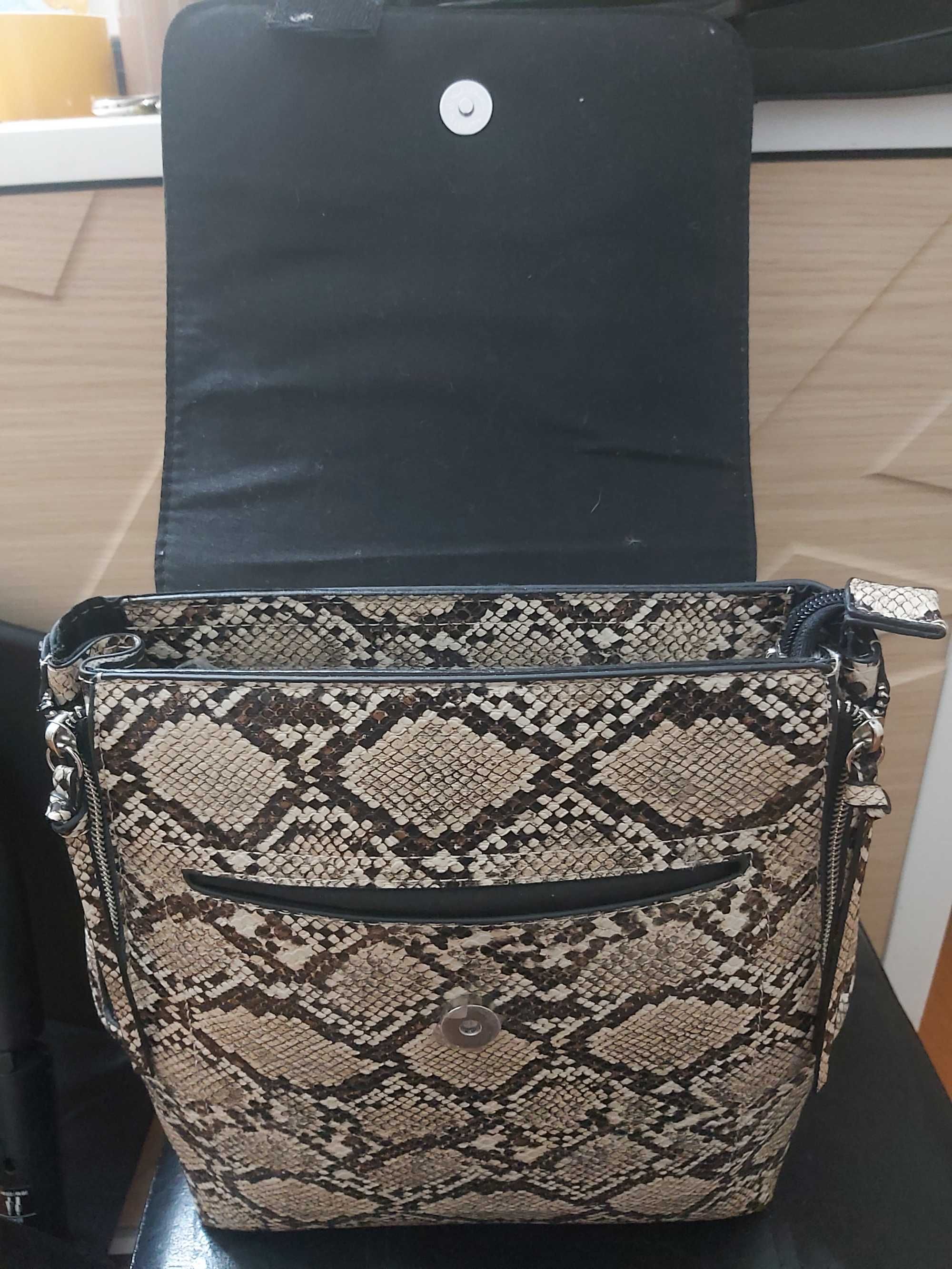 Mochila nova com etiqueta – snake print m
