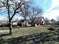 Половина цегляного будинку р-н Ліктрав окремий двір всі зручності