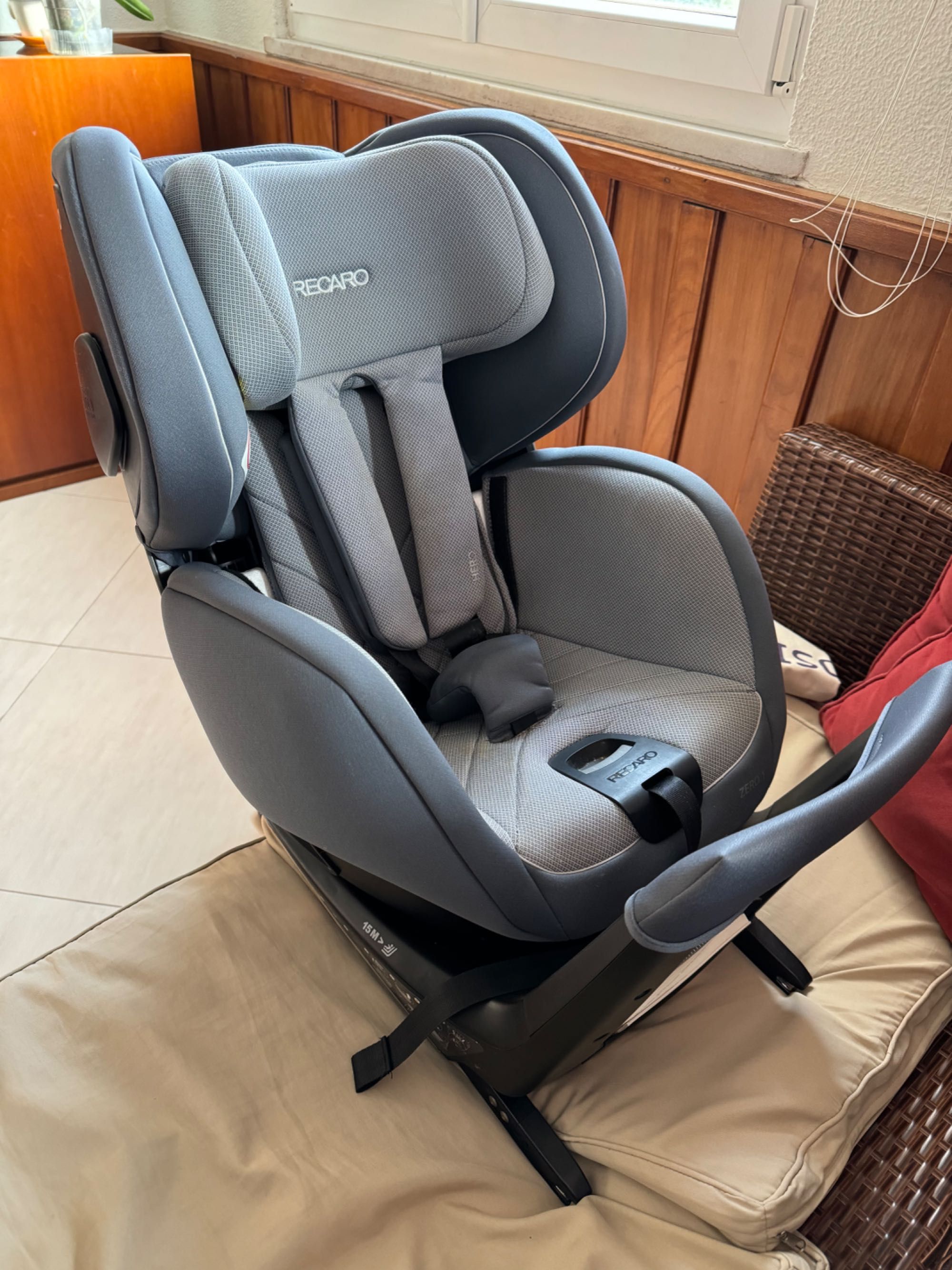 Cadeira auto 0+/1 RECARO