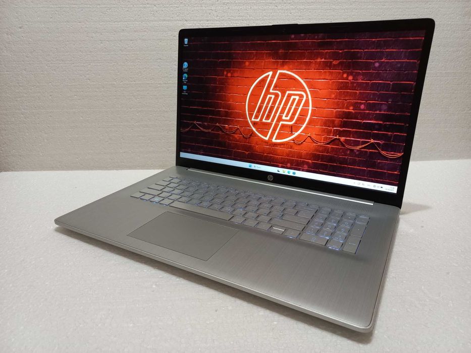 17.3" Экран! Игровой HP Laptop 17 + (Core i5 11" го кокол) + КАК НОВЫЙ