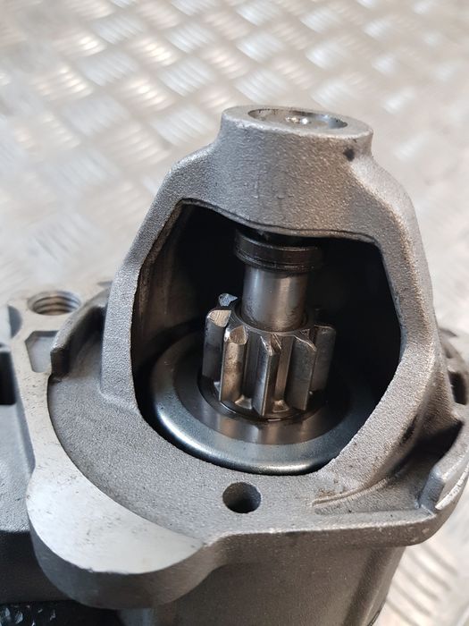 Rozrusznik Audi A4 B5 1.6B 99R-