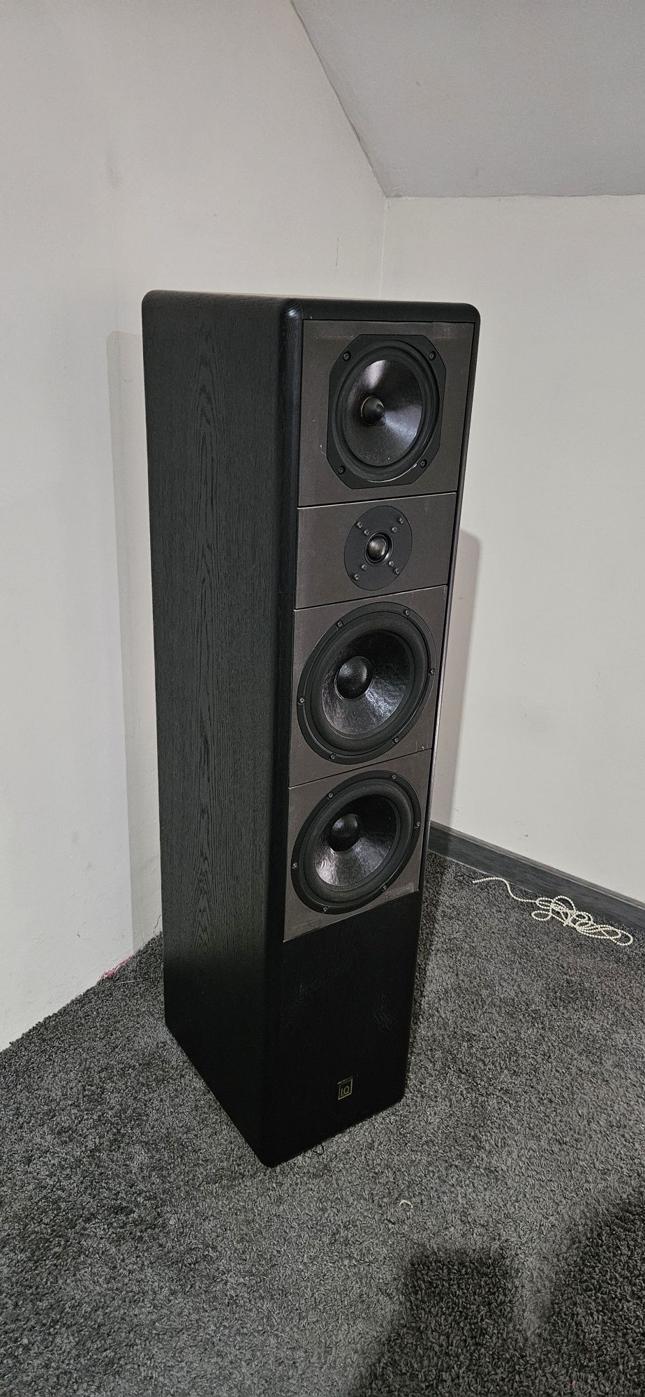 IQ system 300T kolumny