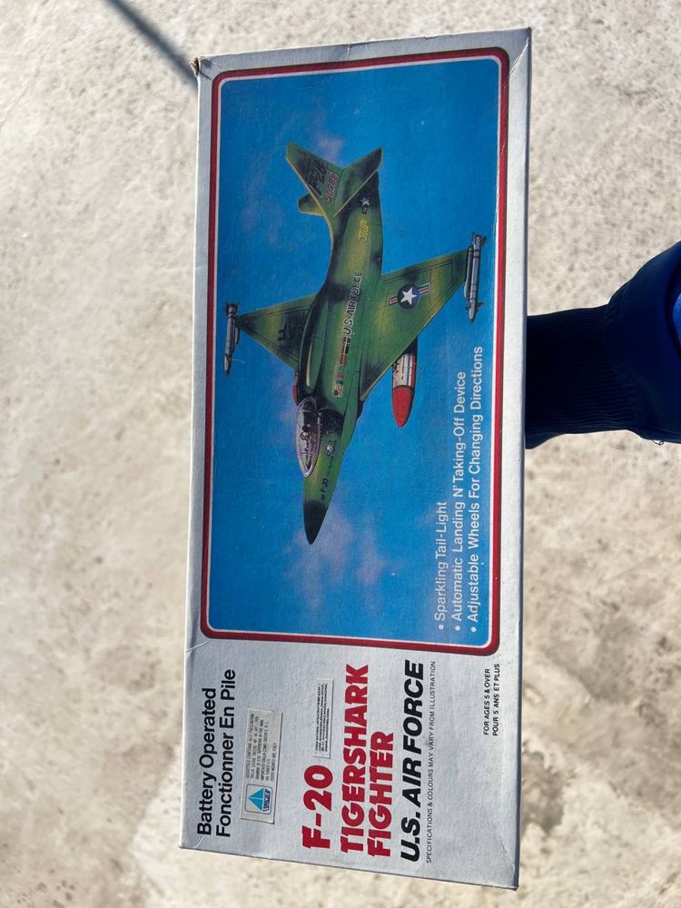 Збірна модель літака F-20 TARGETSHARK FIGHTER