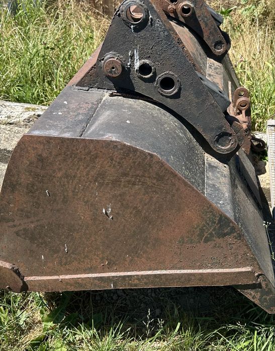 Продам фронтальний навантажувач КУН