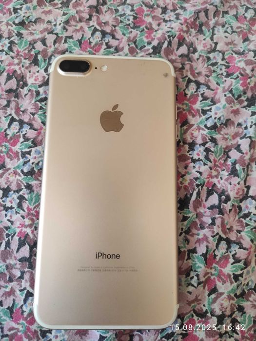 Iphone 7+ 128 гб акум  93 проц.