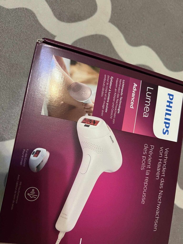 Depilator laserowy Philips Lumea z dwiema kakładkami
