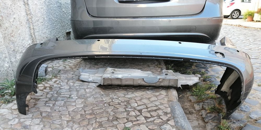PARA-CHOQUES Traseiro_MERCEDES BENZ B 180 CDI_Ano 2013+Chapa proteção