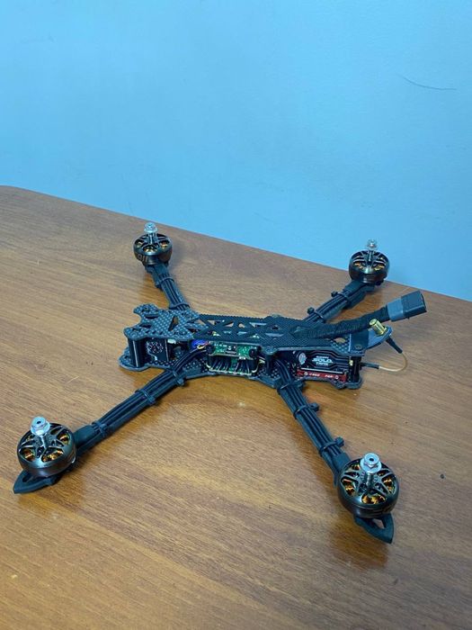 Fpv дрон 7 д з комплектом