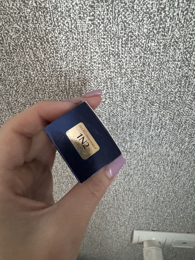 Estee Lauder Double 1n2 / L’Oréal Paris Faux Brow