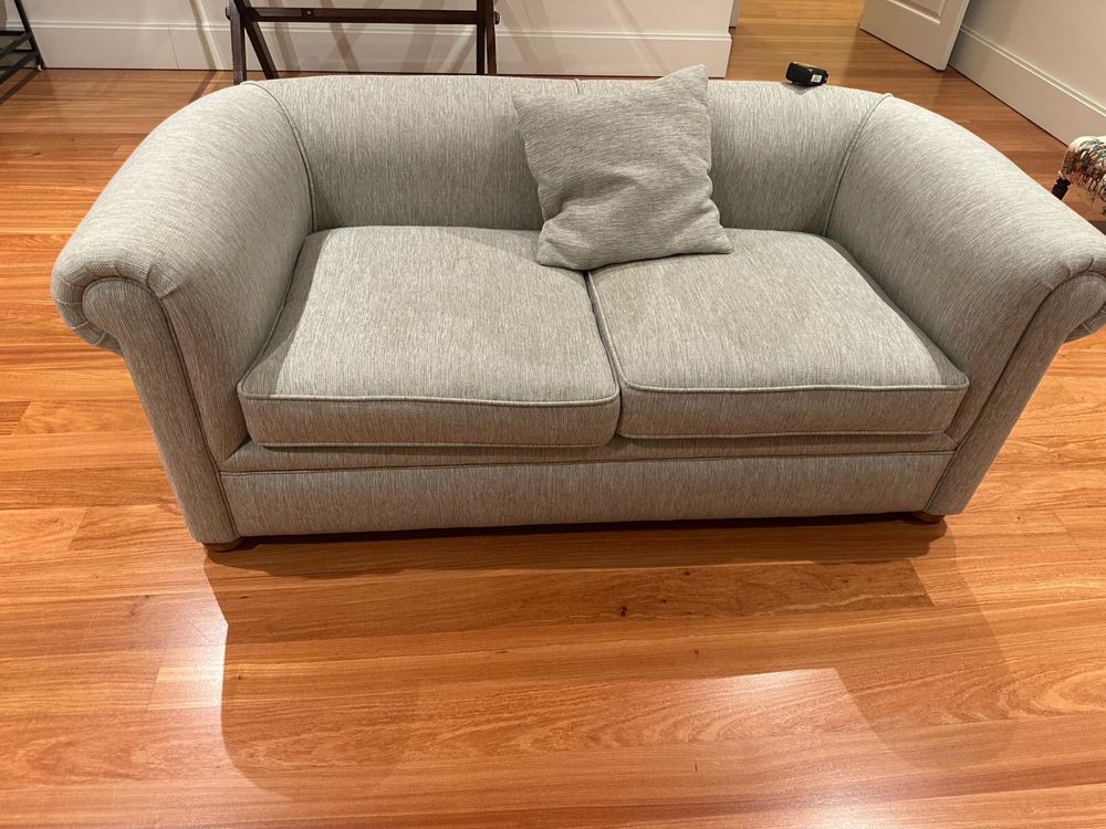 Sofa cinza