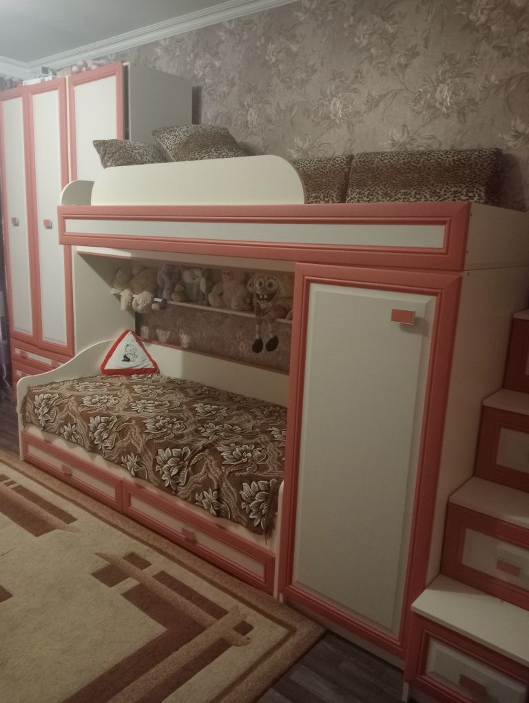 Дитячі меблі, двоярусне ліжко, гарнітур для дитячої