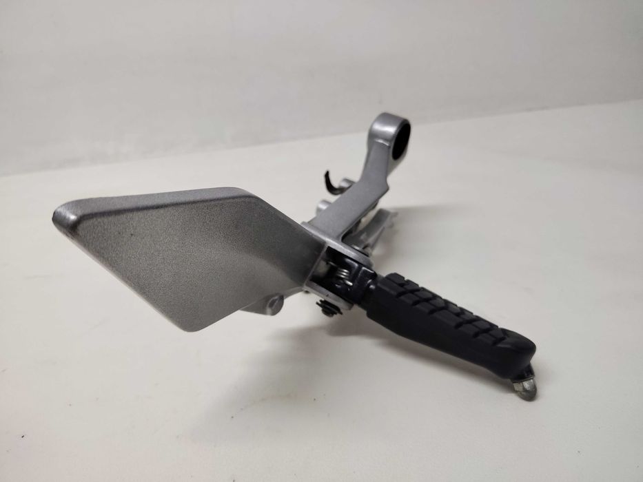 KTM DUKE 125 Set Podnóżek Prawy Kierowcy 11-16