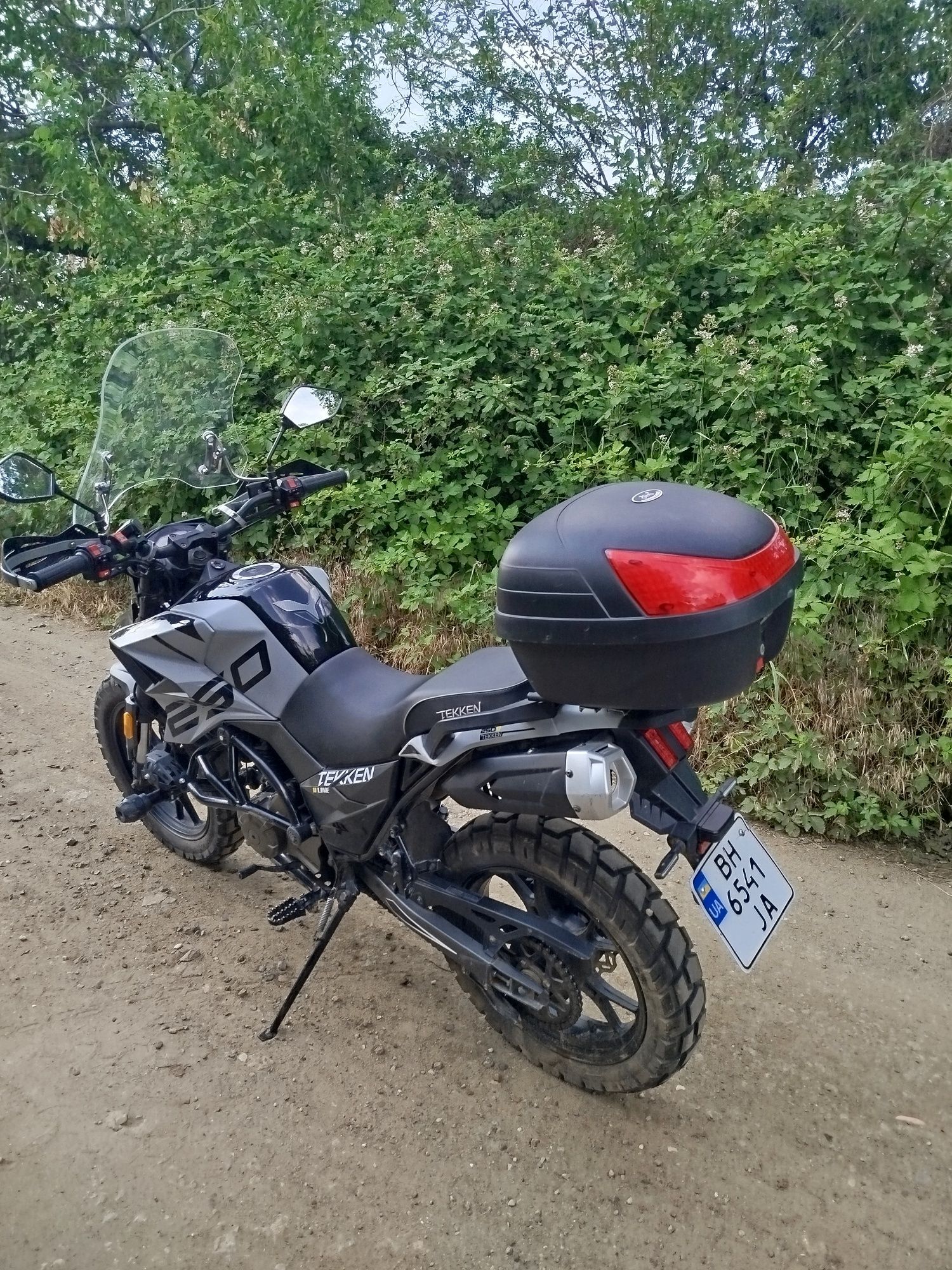 Продам мотоцикл Теккен 250 .