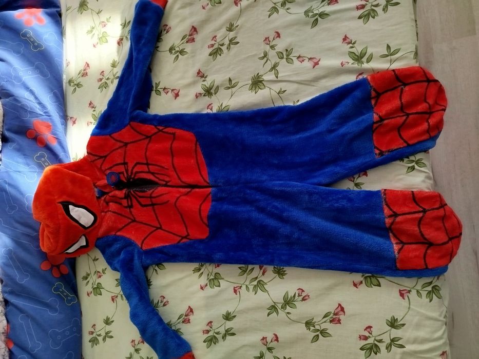Strój karnawalowy spider man