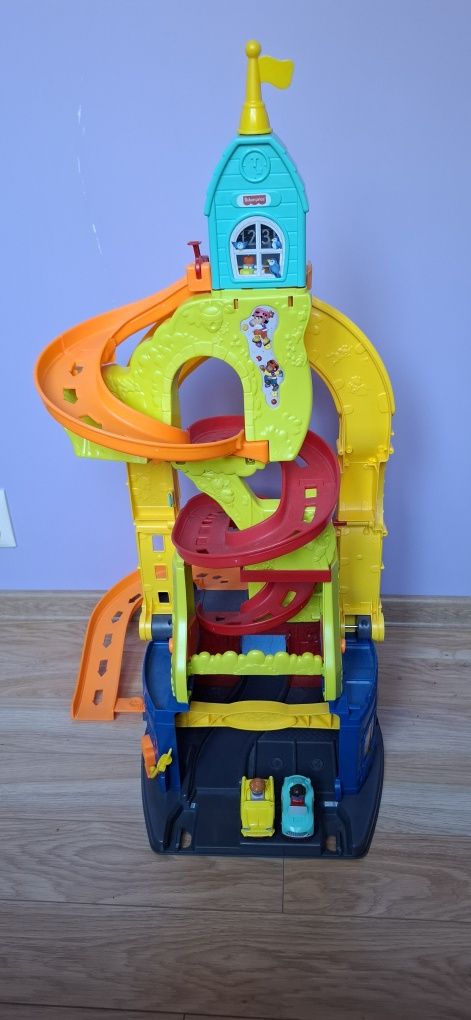 Fisher Price Little People Tor Zjeżdżalnia Garaż 2w1 HBD77
