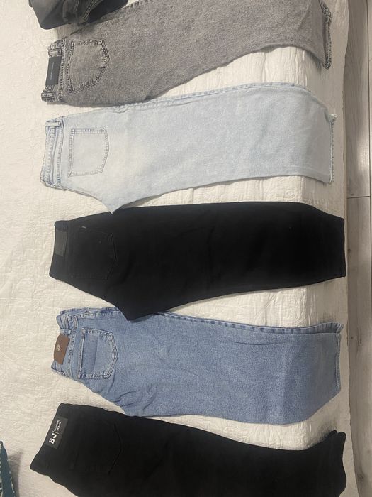 Джинси на підлітка гарноі якості