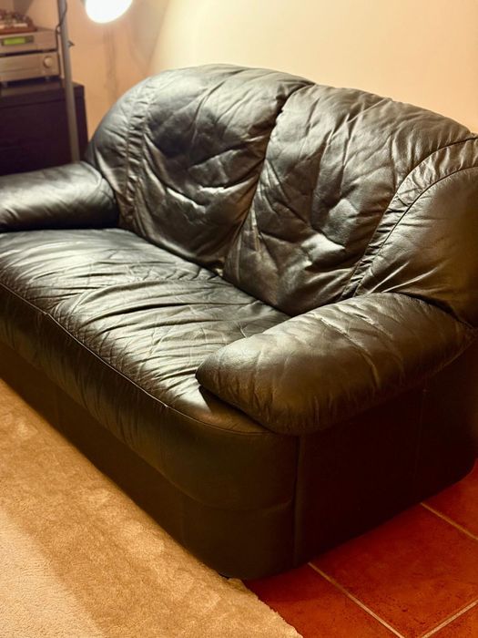 2 Sofás Natuzzi em pele genuína – Conjunto