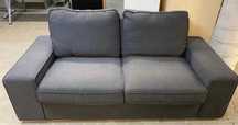 Sofa nierozkładana,stan idealny,kontakt tylko telefoniczny.