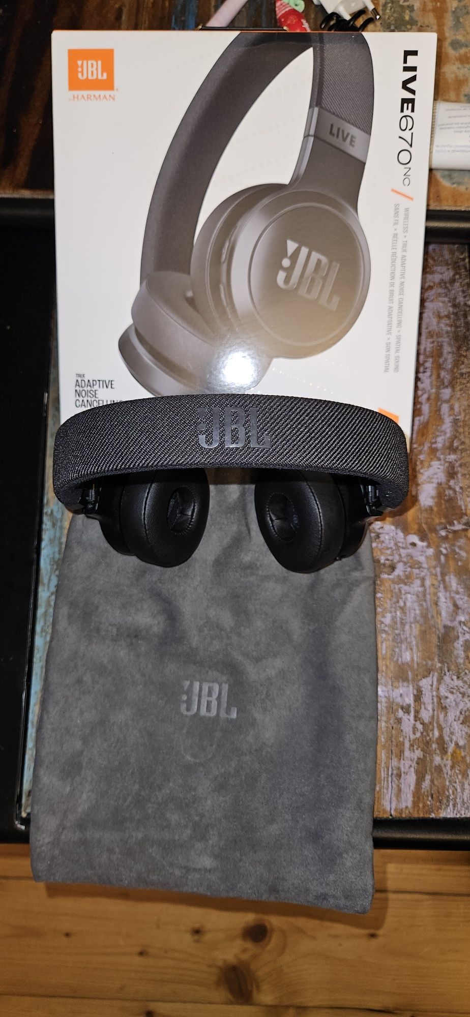 Słuchawki JBL LIVE 670 NC