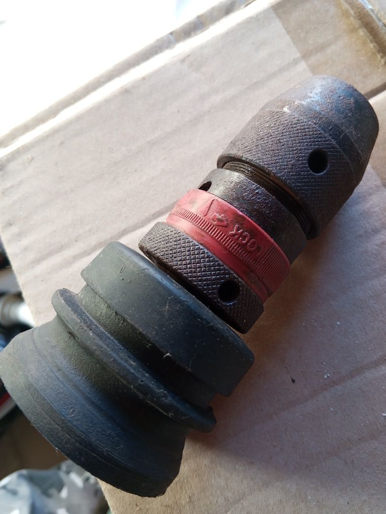 Bucha... Hilti...