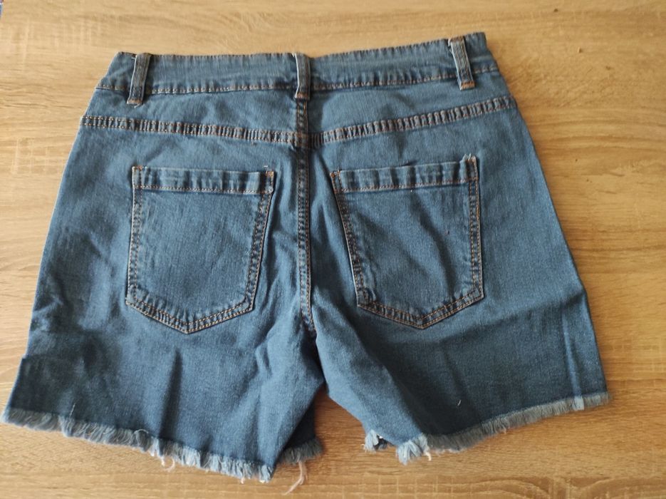 Spodenki damskie r. 38 Nowe