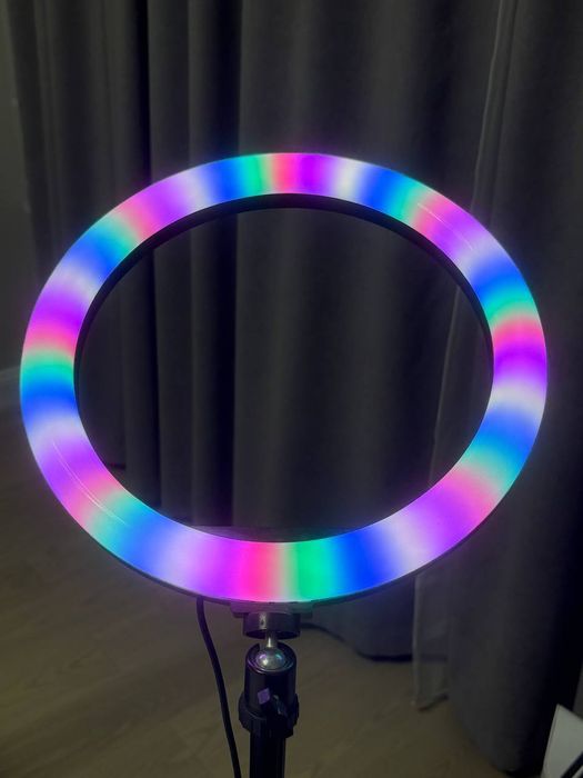 Кільцева лед лампа з тримачем для телефону