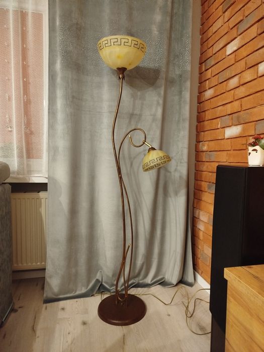 Lampa podłogowa wzór grecki