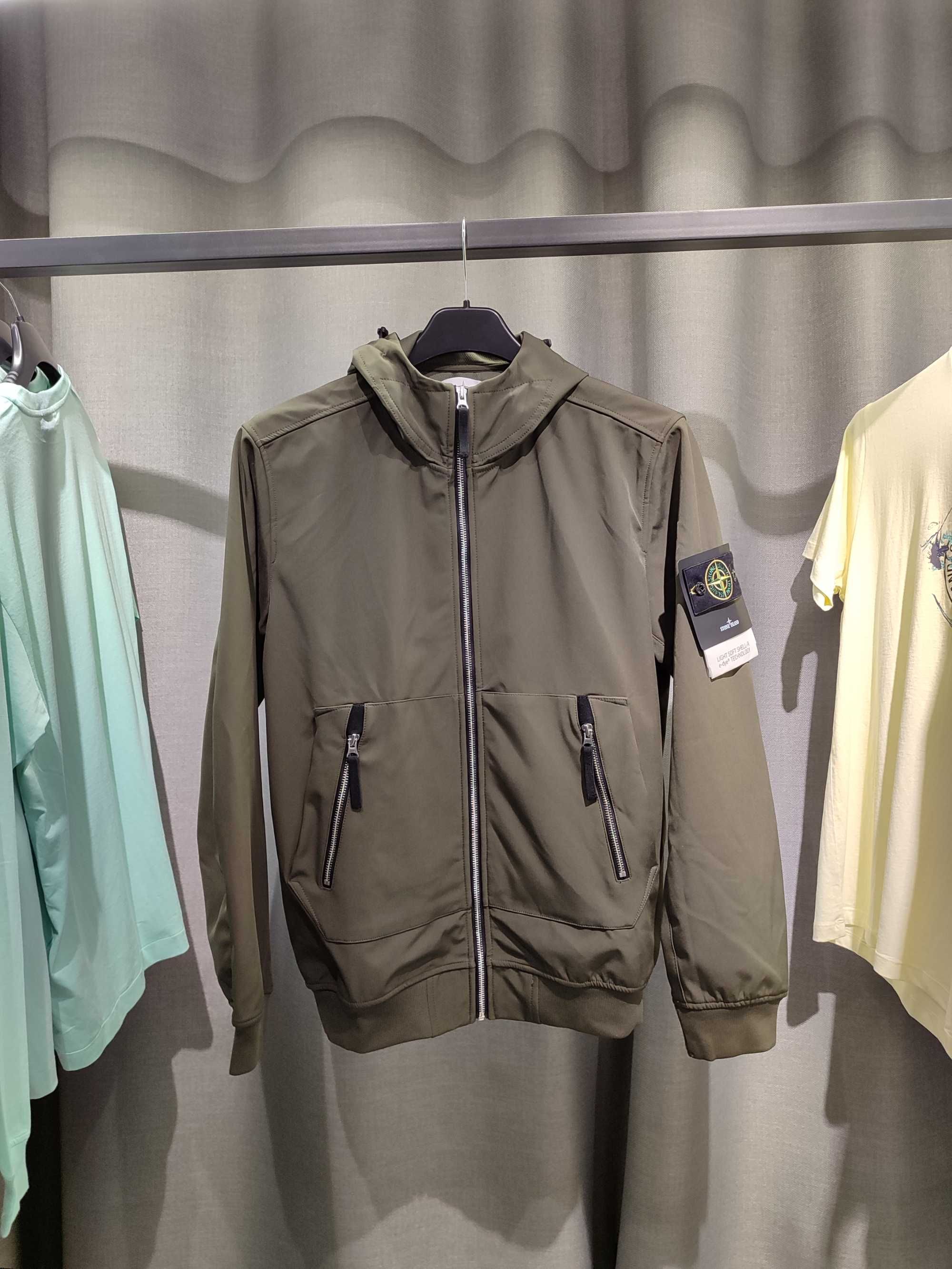 Куртка STONE ISLAND 40727 Soft Shell-R Hooded Jacket Olive SI0122-OL