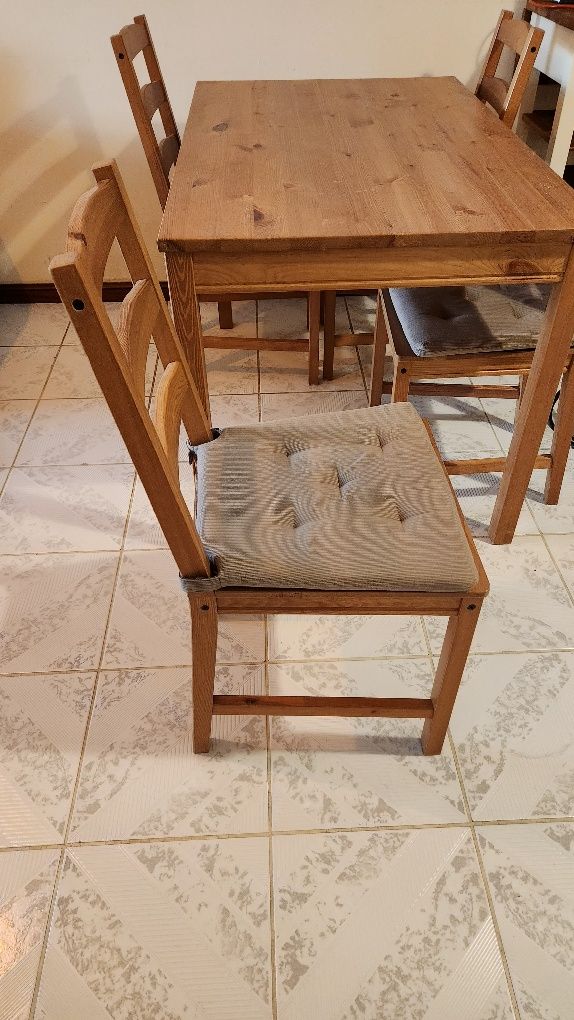 Mesa IKEA Madeira