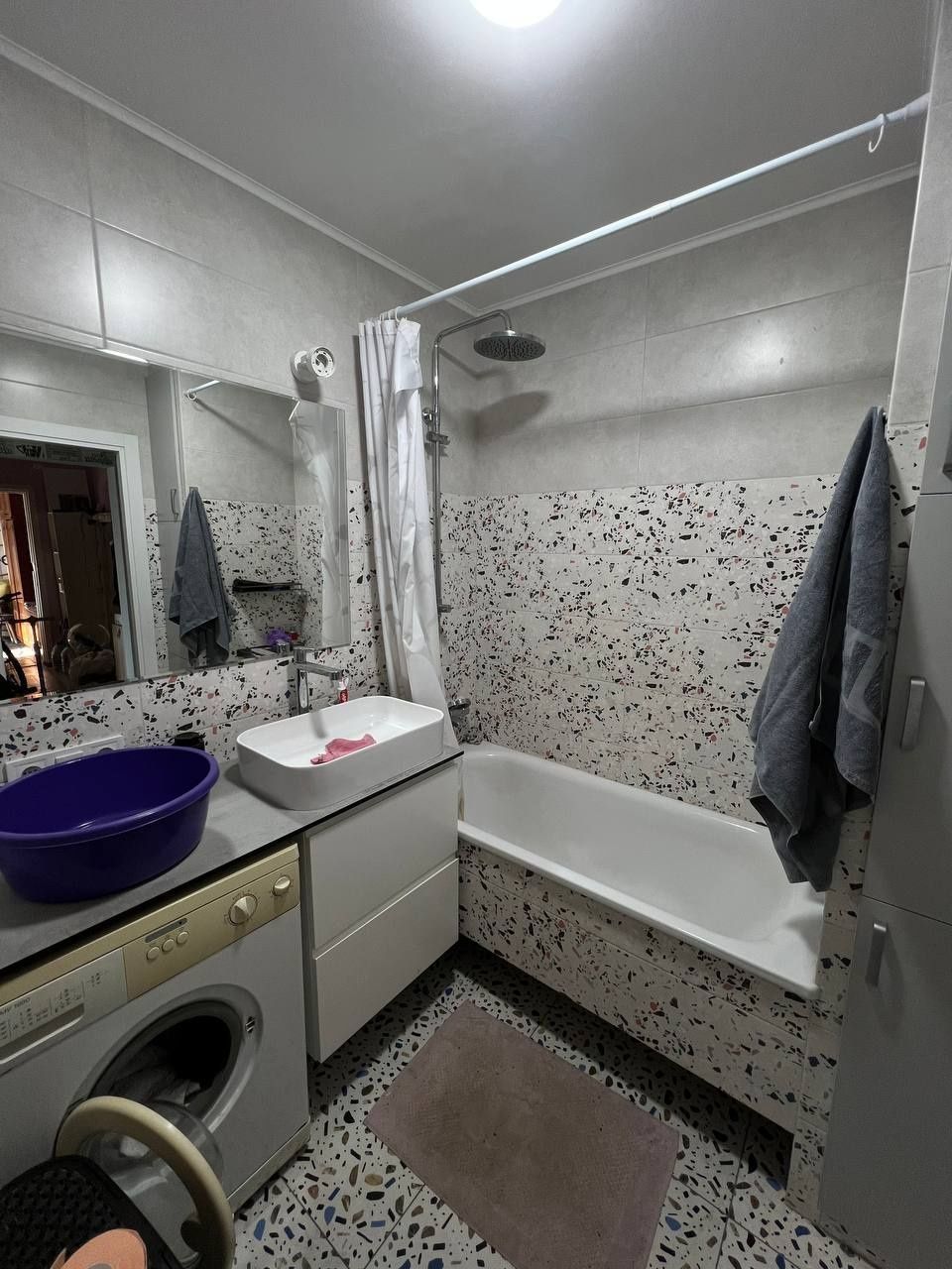 Продам 2к квартиру Победа-6, пр. Героев