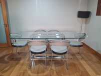 Mesa de jantar de vidro com 6 cadeiras