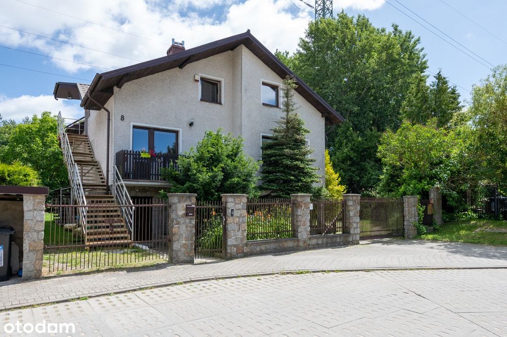 Ponadczasowy, klasyczny i stylowy dom - Gdynia Chwarzno