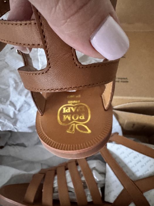 Сандалі нові шкіряні Pom d’api 36.